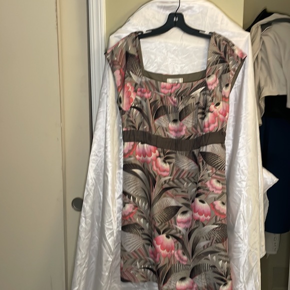 👑: Anthropologie Moulinette Soeurs 100% silk floral dress w hidden pockets 👗 - Picture 4 of 7